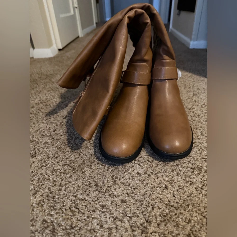 Dream Pairs Women’s Tan Low Heel Quilted Knee-High Riding Boots US 11 NWOB